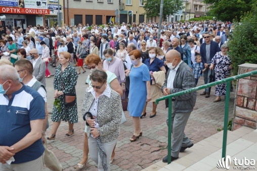 Niech Eucharystyczny Jezus będzie uwielbiony