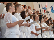 Uwielbienie poprzez śpiew i modlitwę. Cudowny koncert w Sanktuarium Św. Rodziny