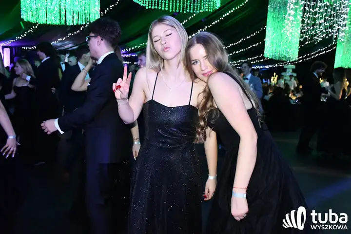 "Ten wieczór jest dla was". Studniówka 2025 I LO w Wyszkowie (VIDEO)