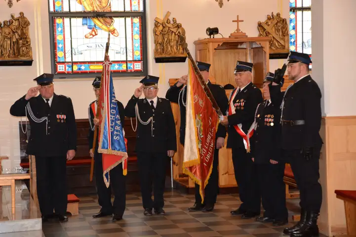 Strażacy z gminy Rząśnik z odznaczeniami