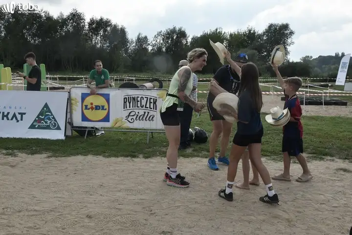 "30 kilometrów w nogach, ramionach i sercach"