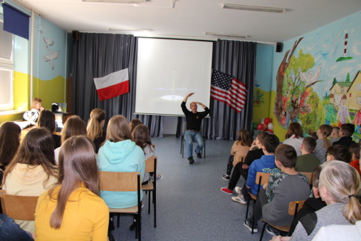 Niezwykły gość w SP w Leszczydole Starym 