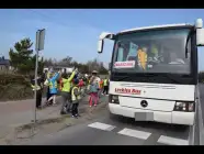 "Nie polujemy na zebrach!". Policja i szkoły razem dla bezpieczeństwa na drogach (video)