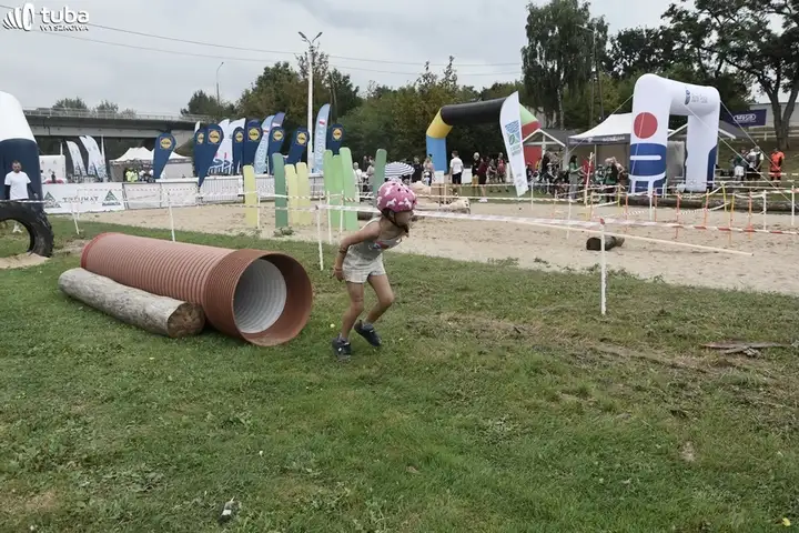"30 kilometrów w nogach, ramionach i sercach"