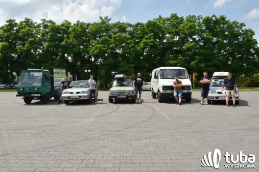 „STAY IN the CAR”. Wyszkowskie (i nie tylko) Złombole wyruszyły w trasę