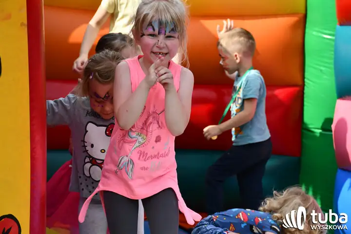 Po sąsiedzku i rodzinnie bawili się w Leszczydole-Nowinach (VIDEO)