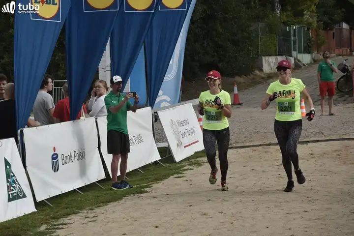"30 kilometrów w nogach, ramionach i sercach"