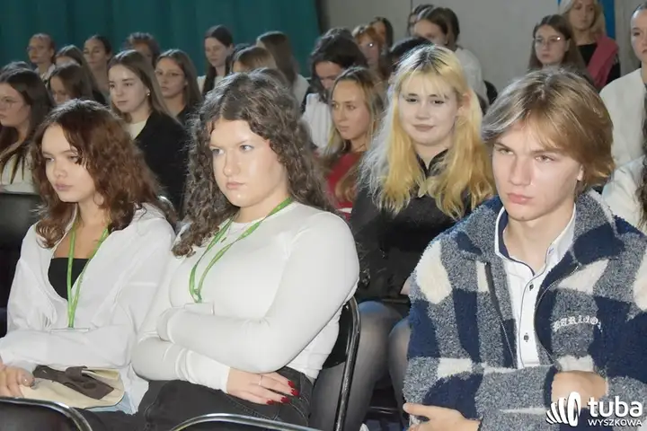 "Ta szkoła jest pięknym składnikiem naszego miasta". 20 lat Zespołu Szkół nr 3  