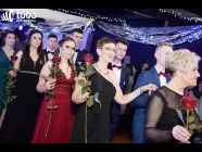 Baśniowy bal studniówkowy maturzystów Zespołu Szkół nr 3 w Wyszkowie (video)
