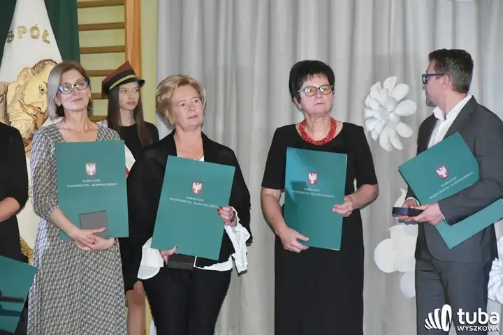 "Ta szkoła jest pięknym składnikiem naszego miasta". 20 lat Zespołu Szkół nr 3  