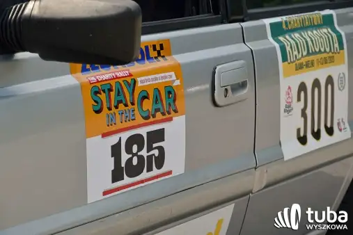 „STAY IN the CAR”. Wyszkowskie (i nie tylko) Złombole wyruszyły w trasę
