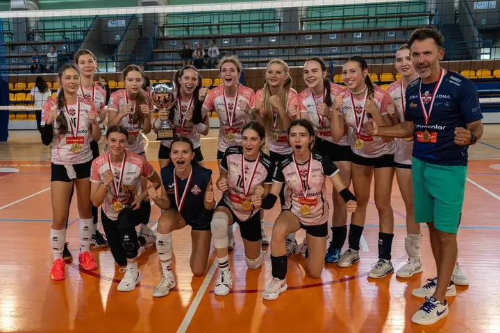 Triumf siatkówki! Za nami historyczny I Turniej Kadetek Volley Wyszków