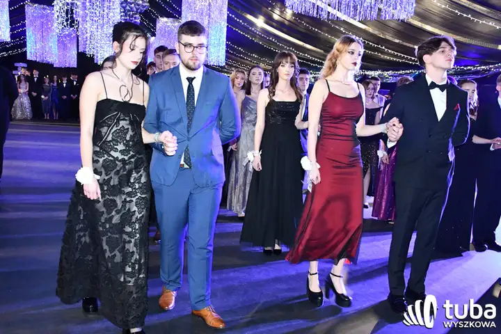 "Ten wieczór jest dla was". Studniówka 2025 I LO w Wyszkowie (VIDEO)