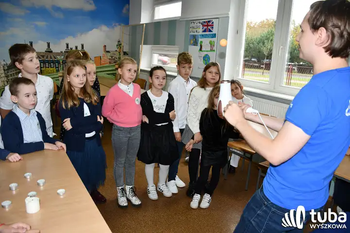 Młodzi studenci na spotkaniu z wiedzą
