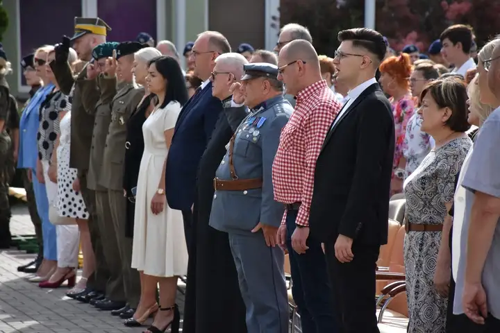 Powiatowy ostatni dzwonek