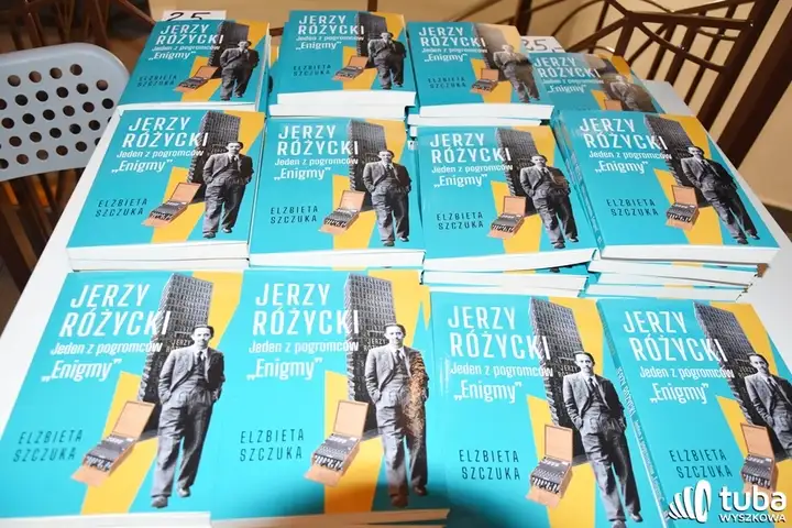 “Dzięki tej książce, my możemy tę historię poznać...”