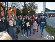 "Bądźcie z nami, z nauczycielami!". Marsz poparcia nauczycieli w Wyszkowie (video)