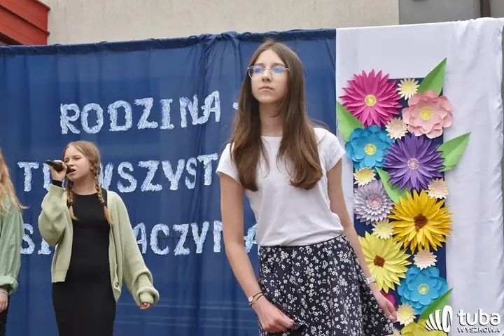 Beztroska zabawa, śmiech i radość w SP w Rybnie