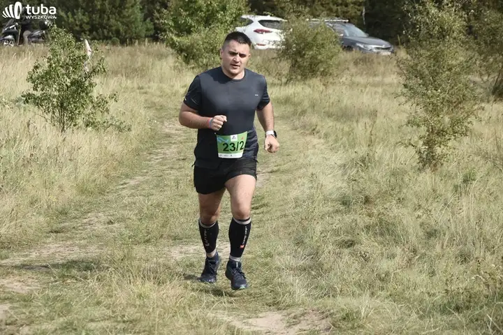 "30 kilometrów w nogach, ramionach i sercach"