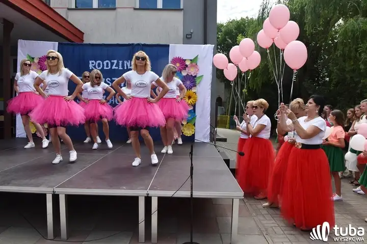 Beztroska zabawa, śmiech i radość w SP w Rybnie