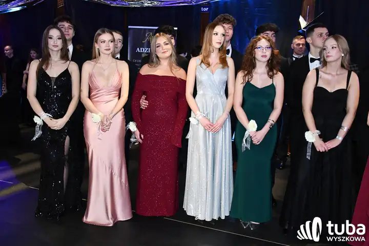 "Ten wieczór jest dla was". Studniówka 2025 I LO w Wyszkowie (VIDEO)