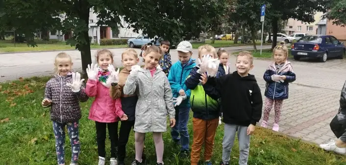 Dzieci sprzątały świat