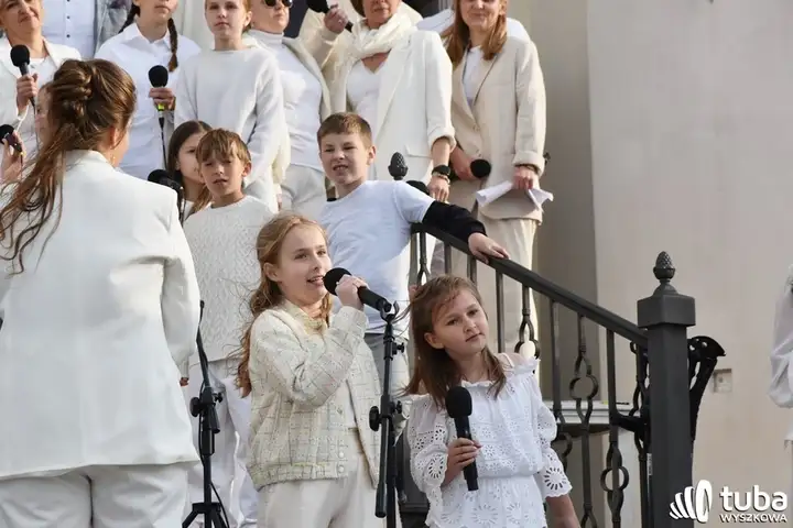 Przez muzykę i śpiew otwierają się na Boga
