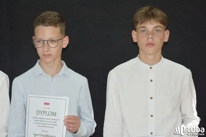"Na skrzydłach świadectw". Gmina Wyszków oficjalnie zakończyła rok szkolny 2023/ 2024