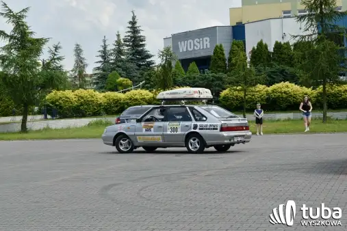 „STAY IN the CAR”. Wyszkowskie (i nie tylko) Złombole wyruszyły w trasę