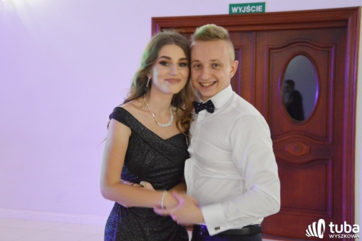 „Bal na sto par”. Studniówka Zespołu Szkół nr 1 w Wyszkowie (VIDEO)