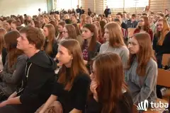 "Norwid" przyciąga