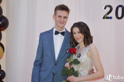 „Bal na sto par”. Studniówka Zespołu Szkół nr 1 w Wyszkowie (VIDEO)