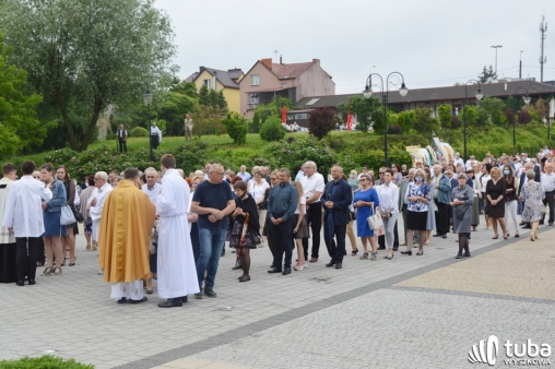 Niech Eucharystyczny Jezus będzie uwielbiony