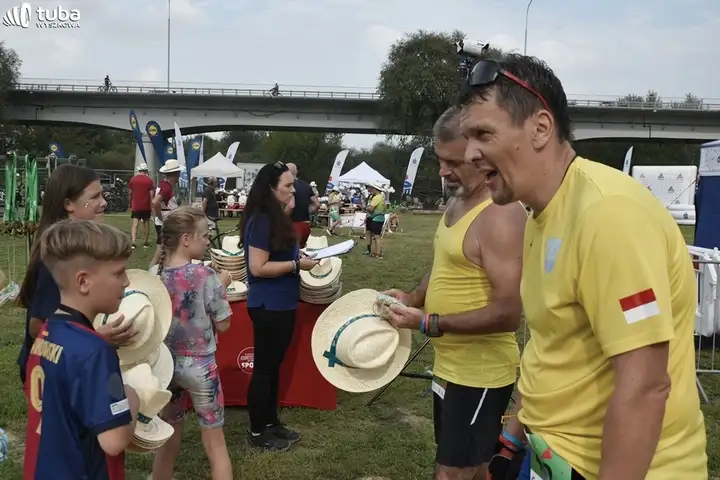 "30 kilometrów w nogach, ramionach i sercach"