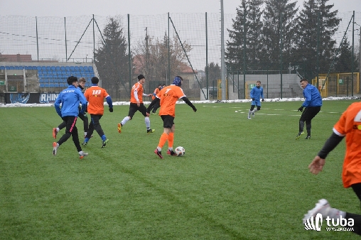 Rezerwy górą w derbowym sparingu