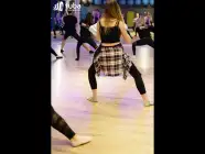 "Ma być słodko, ma być sexy". Warsztaty High Heels z Patrykiem Rożnieckim (video)