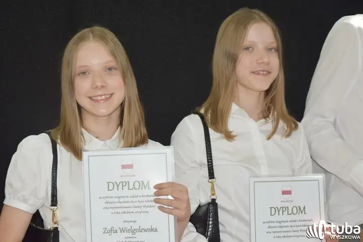 "Na skrzydłach świadectw". Gmina Wyszków oficjalnie zakończyła rok szkolny 2023/ 2024