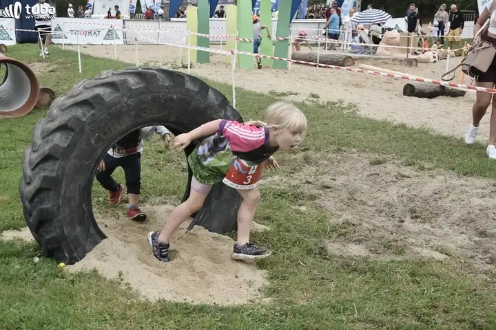 "30 kilometrów w nogach, ramionach i sercach"