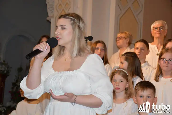 Śpiewem uwielbiali i przebaczali
