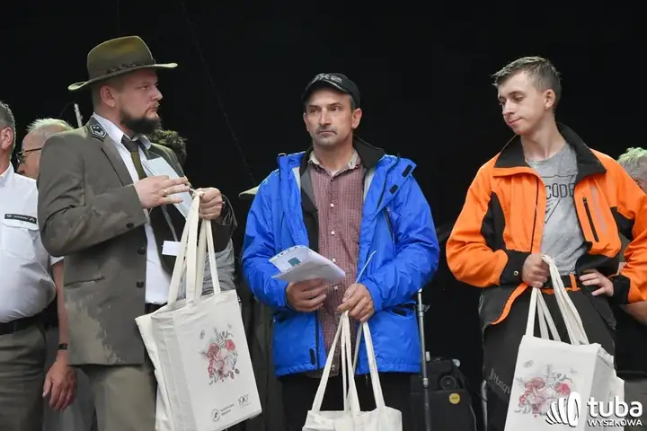 "Największe przedsięwzięcie ekologiczno - edukacyjne". XXI Grzybobranie w Długosiodle