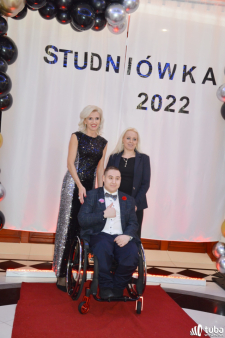 „Bal na sto par”. Studniówka Zespołu Szkół nr 1 w Wyszkowie (VIDEO)