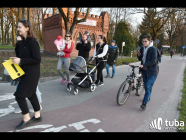 "Bądźcie z nami, z nauczycielami!". Marsz poparcia nauczycieli w Wyszkowie (video)