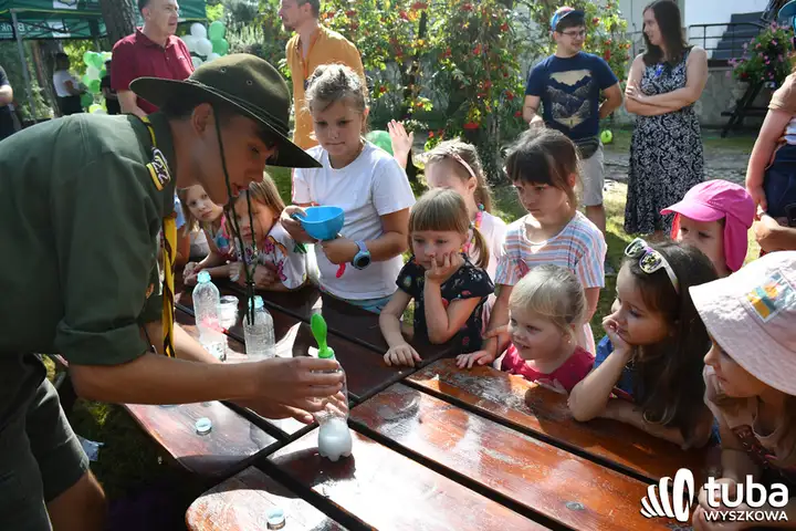 Teatry wędrowne oczarowały dzieci