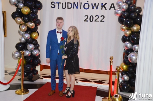 „Bal na sto par”. Studniówka Zespołu Szkół nr 1 w Wyszkowie (VIDEO)