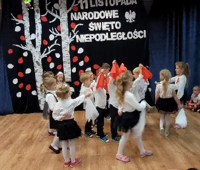 Przedszkolaki z "Bajki" dla Niepodległej