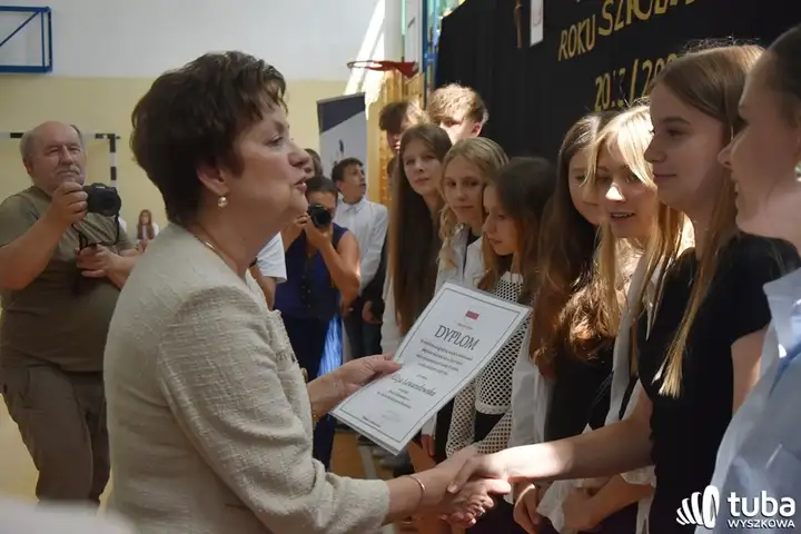 "Na skrzydłach świadectw". Gmina Wyszków oficjalnie zakończyła rok szkolny 2023/ 2024
