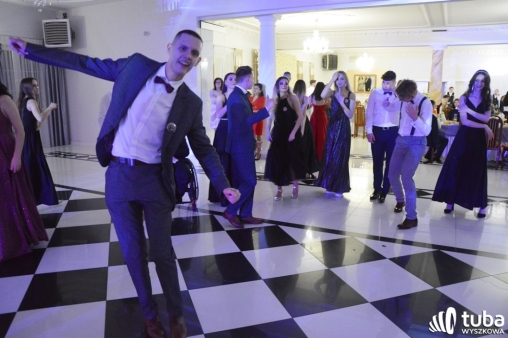 „Bal na sto par”. Studniówka Zespołu Szkół nr 1 w Wyszkowie (VIDEO)