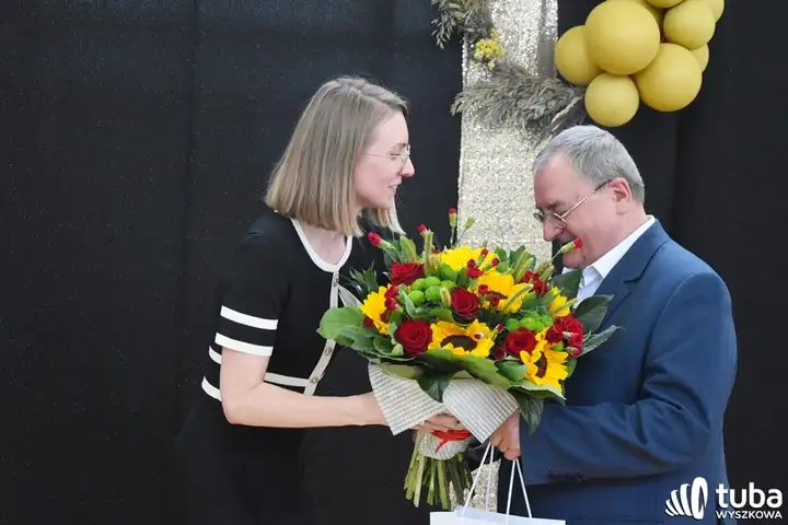 "Na skrzydłach świadectw". Gmina Wyszków oficjalnie zakończyła rok szkolny 2023/ 2024
