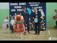 Dumni ze swego patrona. Szkoła Podstawowa w Leszczydole-Nowinach od 20 lat z Janem Pawłem II