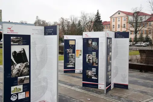 "Bitwa Warszawska" na placu Miejskim